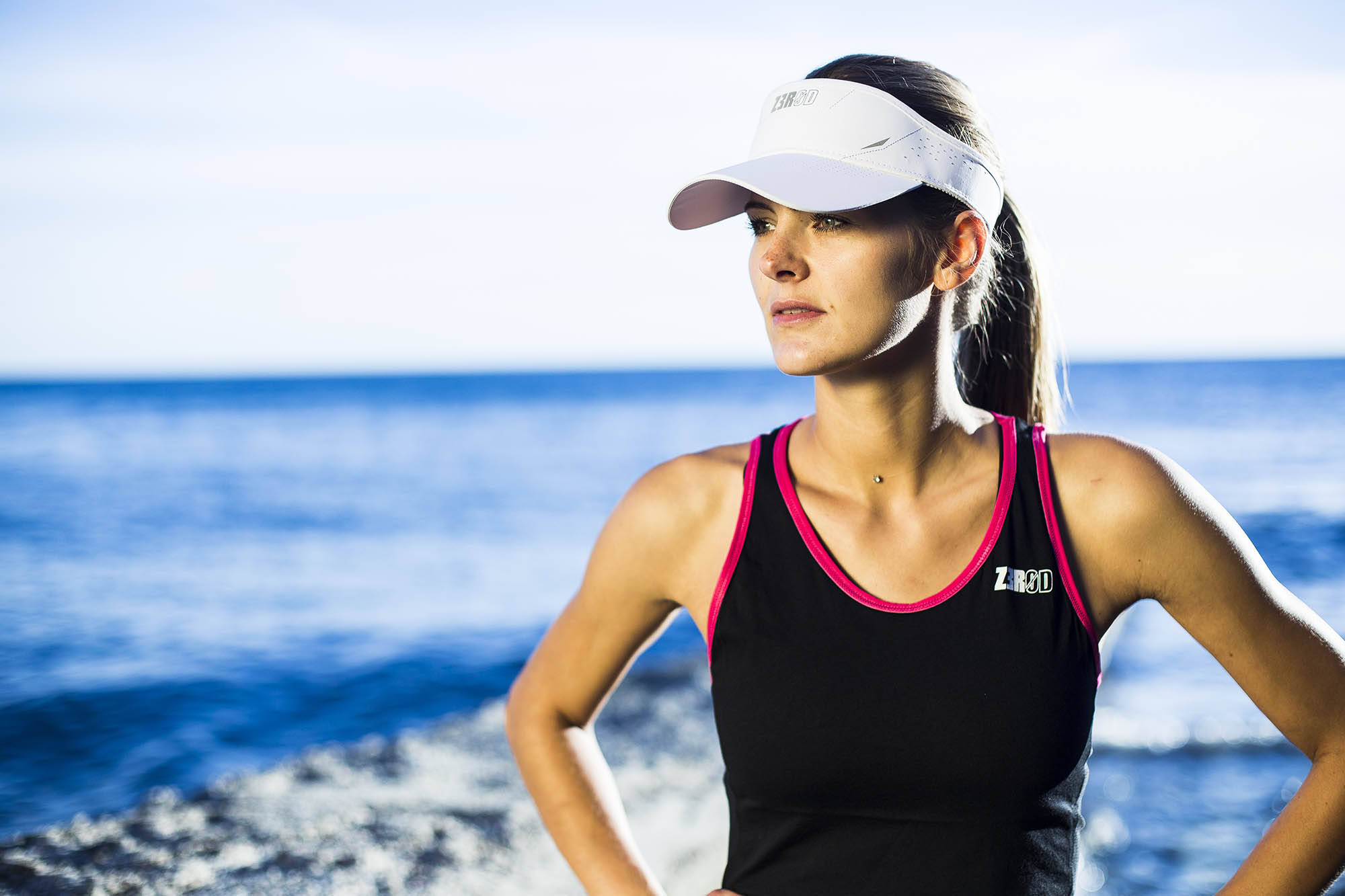 22304 Head - Running Visor White - 1